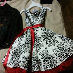 Brand new 3t little girls Christmas dress